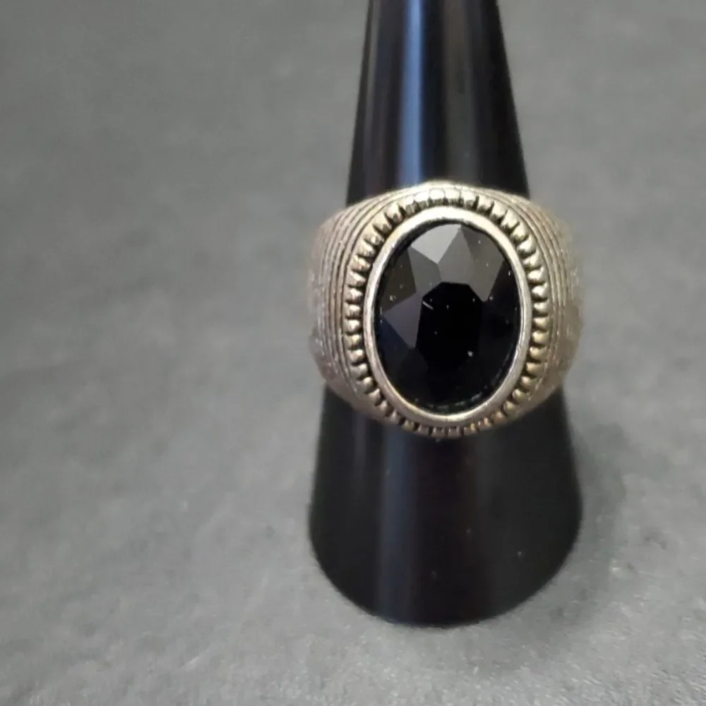 Unbranded pretty silver